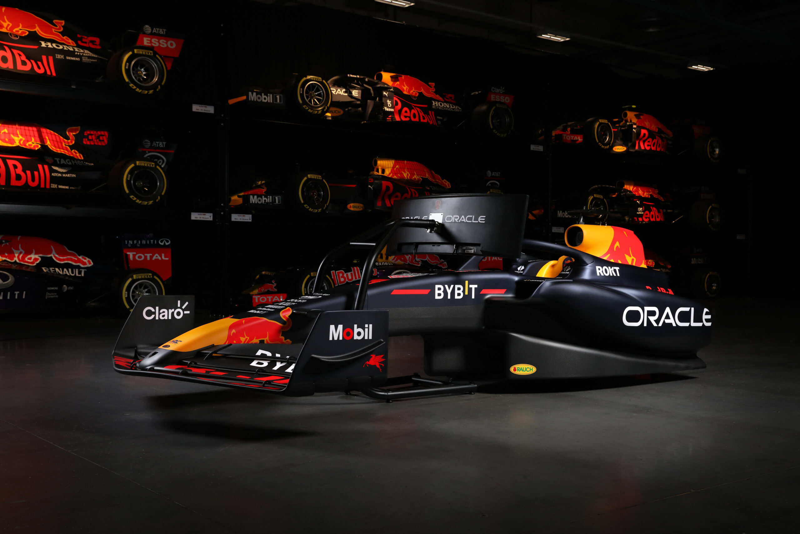 „Oracle Red Bull Racing“ pristato savo naują 136 000 USD