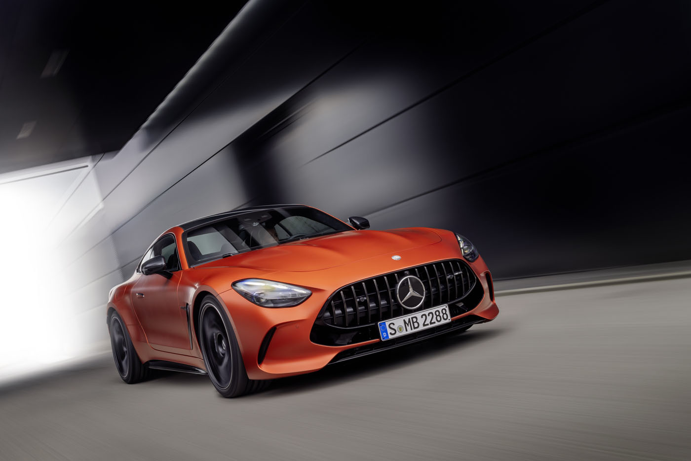 2024 m. trečiąjį ketvirtį „Mercedes-Benz“ padidino PHEV pardavimą 213 proc