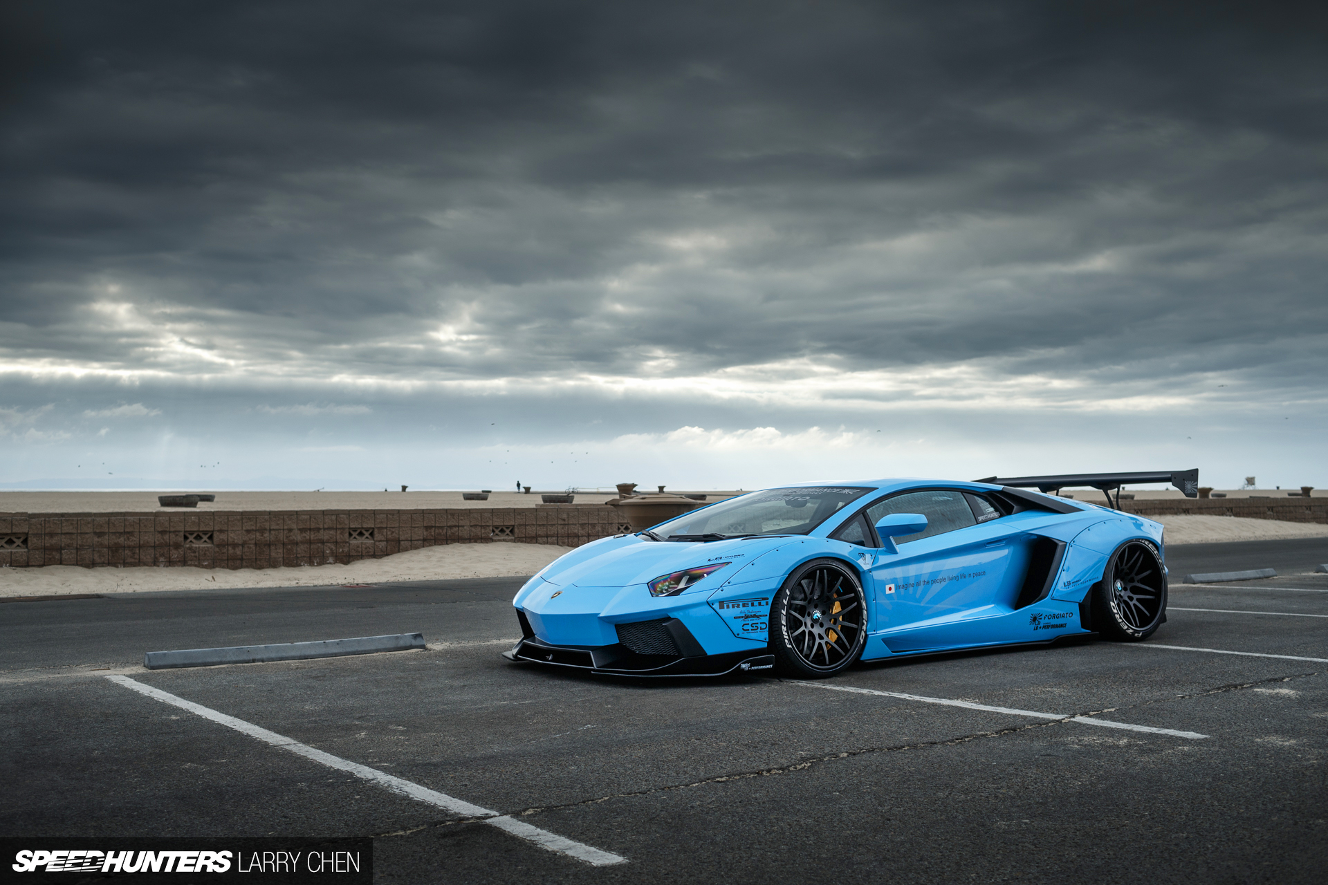 Atmetimas: „Blue Shark Attack“ – „The LB Works Aventador“.