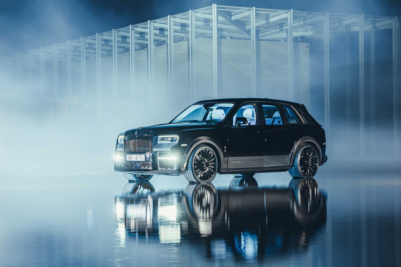 BRABUS pristato naują 700 Blue Sky Custom Rolls-Royce Cullinan
