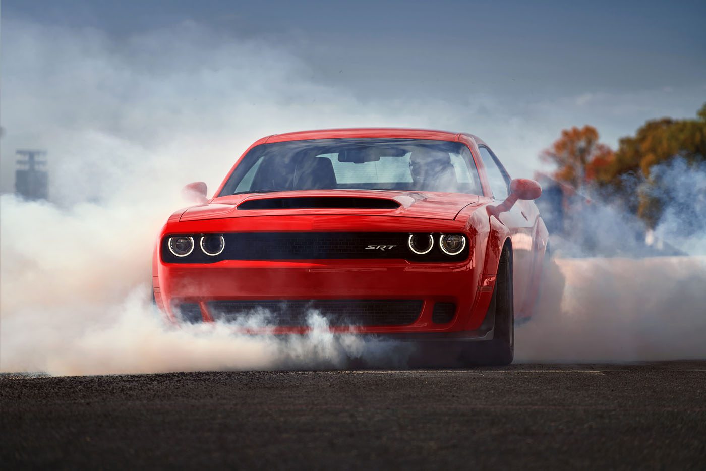 Dodge Demon specifikacijos, kainos, nuotraukos ir apžvalga
