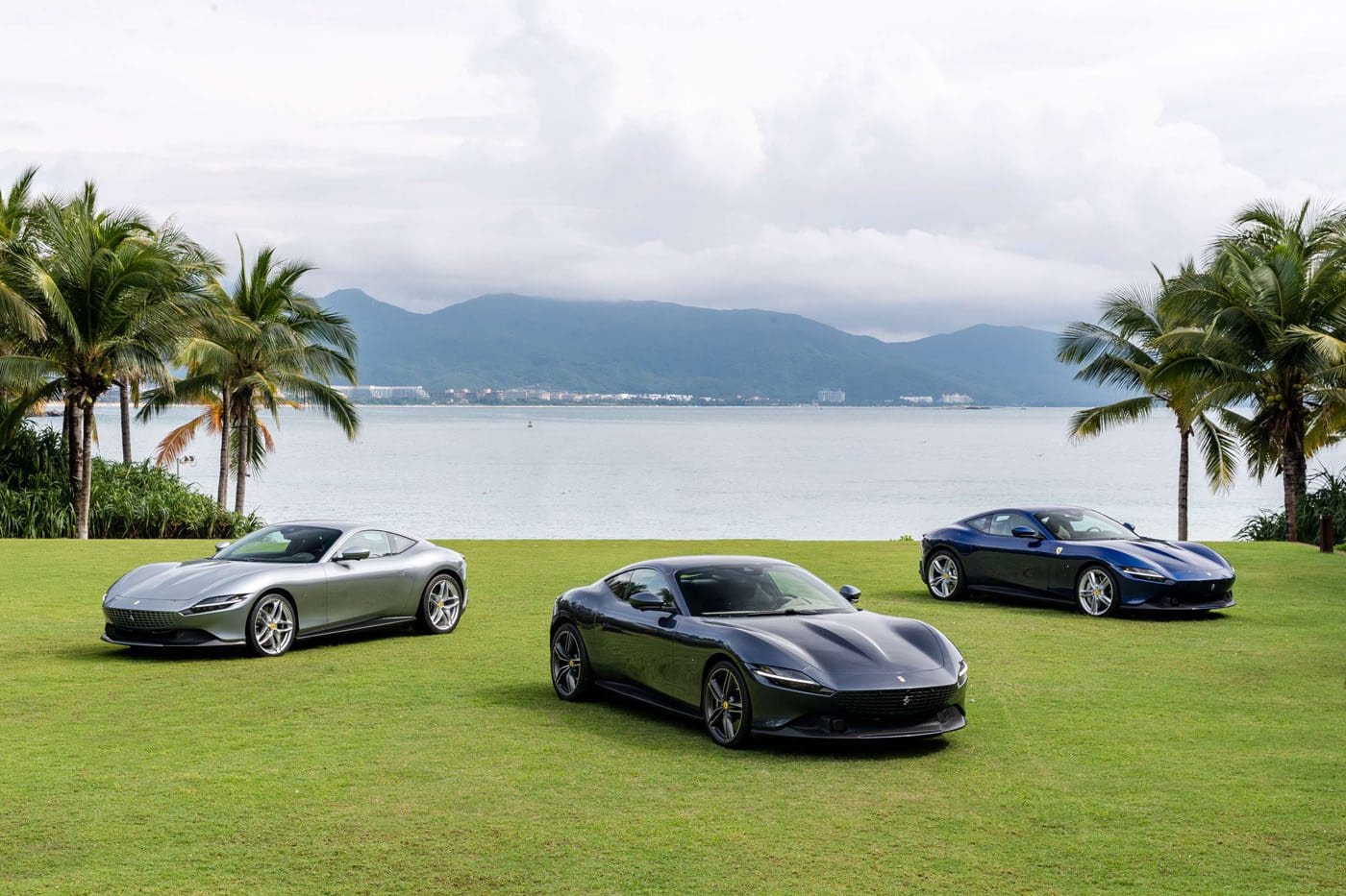 Ferrari Roma kaina, specifikacijos, nuotraukos ir apžvalga