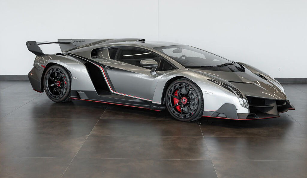 Parduodamas šis itin retas 13,9 mln. USD 2014 m. Lamborghini