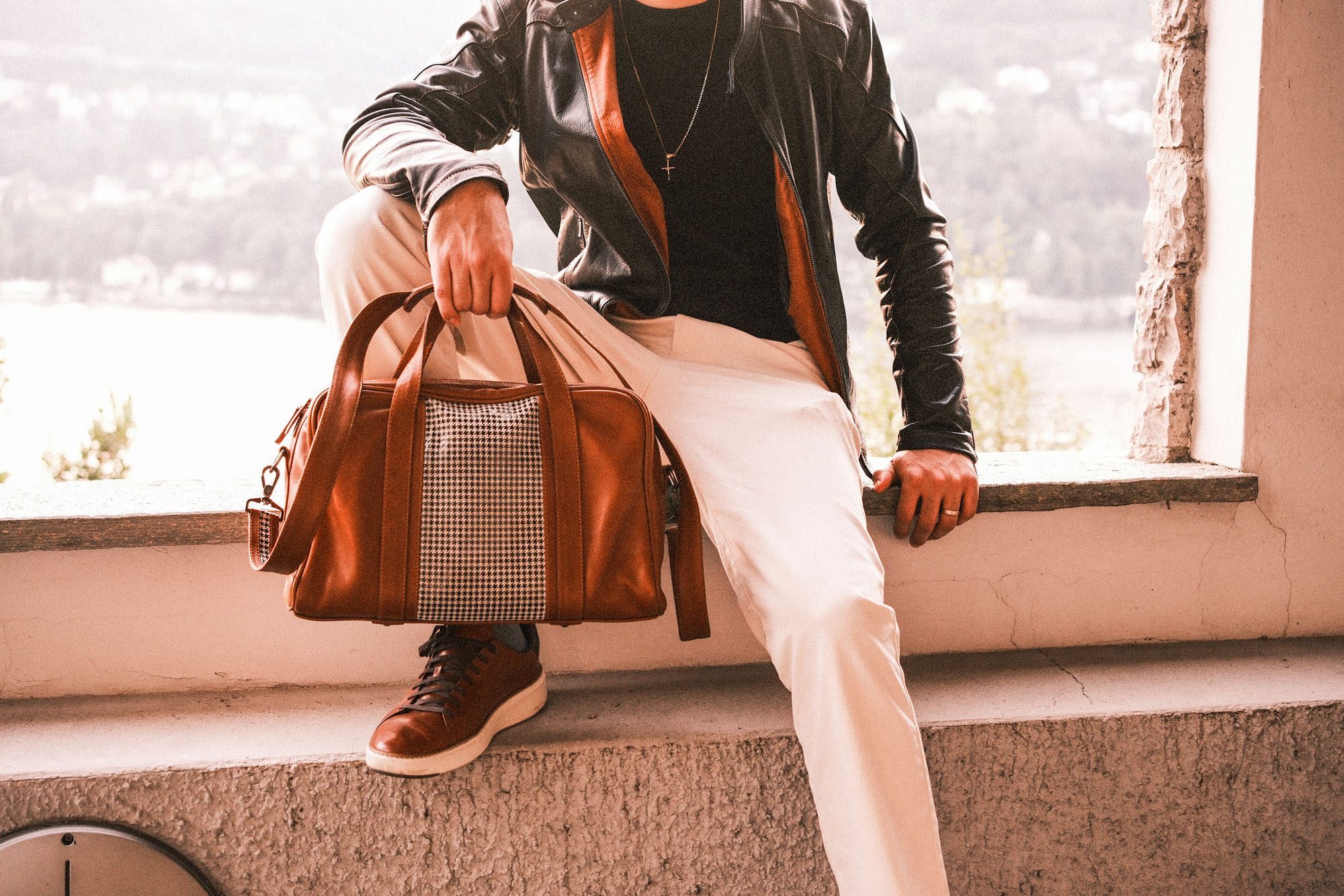 Pasirinktinis odinis lagaminas ir švarkai, sukurti tobulai, pagal užsakymą Walter