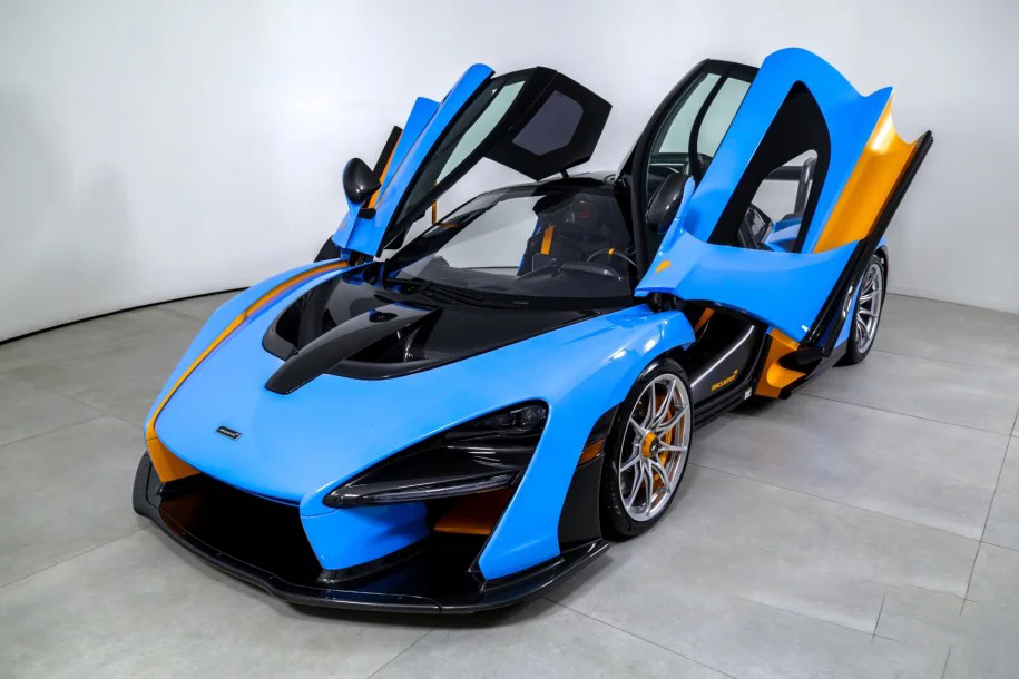 Šiandien parduodami geriausi egzotiški automobiliai, viršijantys 1 mln. USD