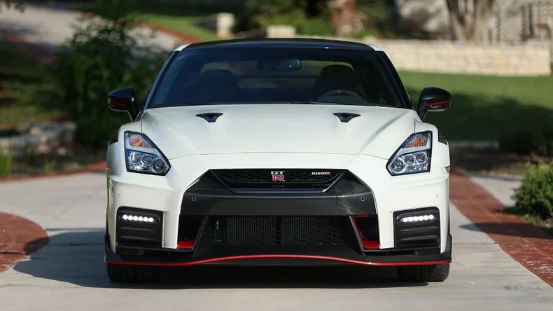 Tai yra geriausi parduodami Nissan GT-R