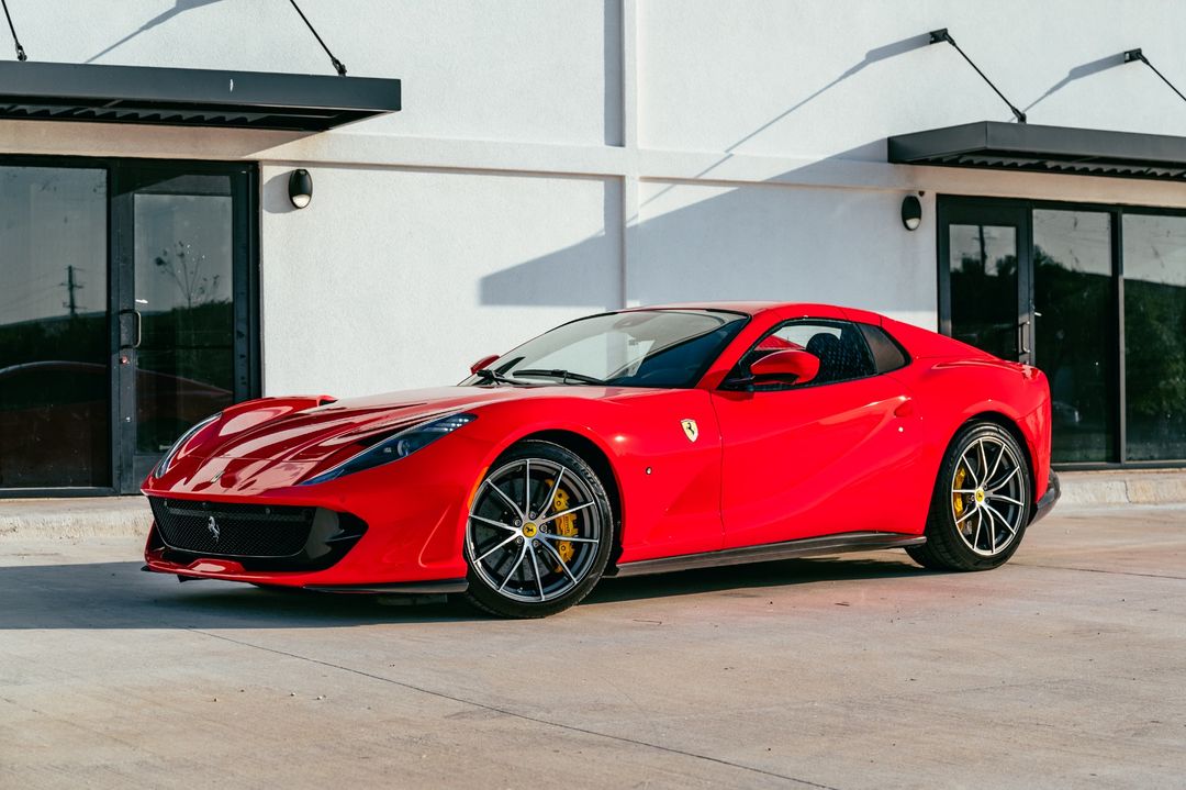 Teksaso transporto priemonių biržoje parduodama 10 privalomų pamatyti egzotikos ir