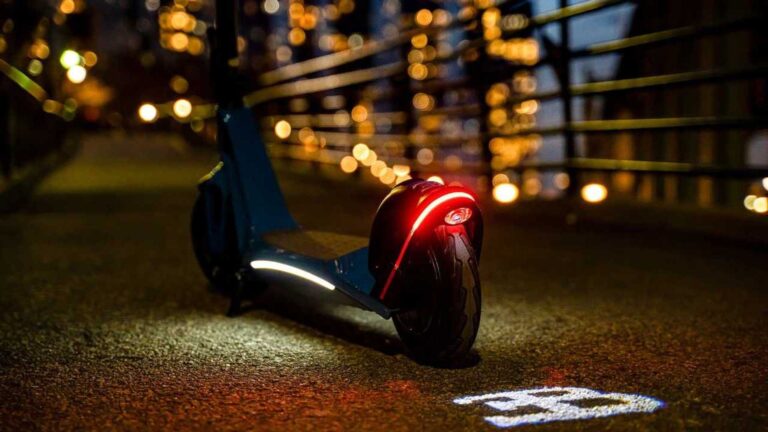 „Bugatti“ CES parodoje pristatė elektromobilį ir niekas to nepastebėjo