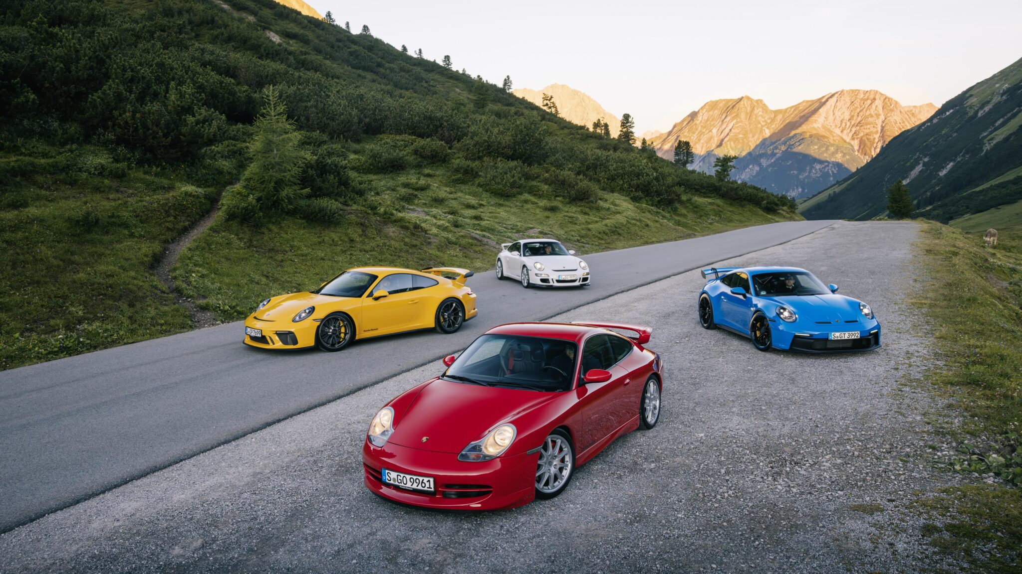 „Porsche“ švenčia „Iconic 911 GT3“ 25 metų jubiliejų