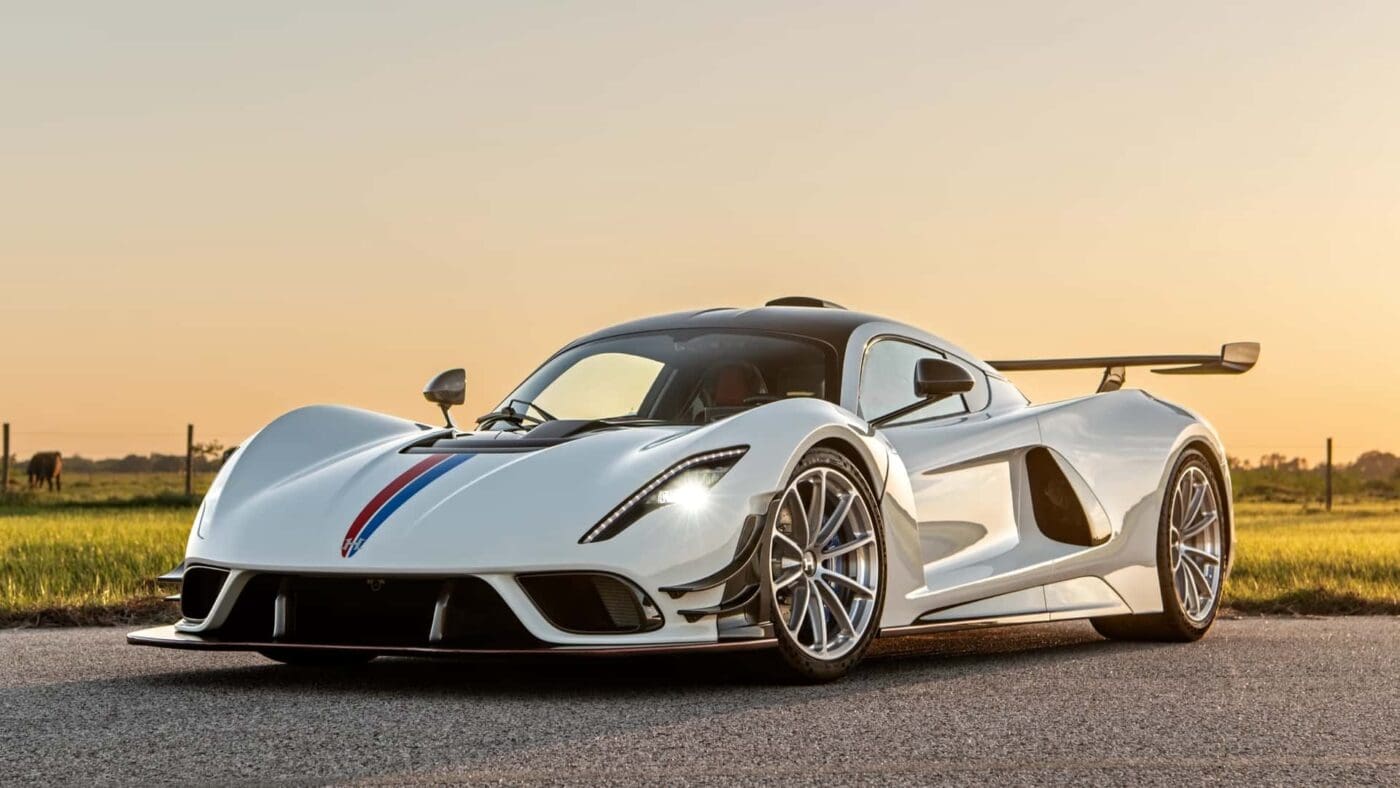 Hennessey Venom F5 kaina, specifikacijos, nuotraukos ir apžvalga