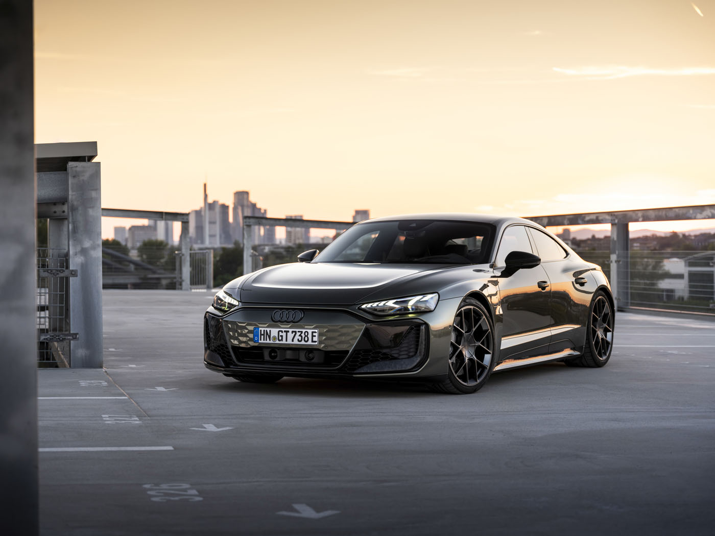 Naujasis Audi RS e-tron GT Performance yra greičiausiai įsibėgėjantis Audi