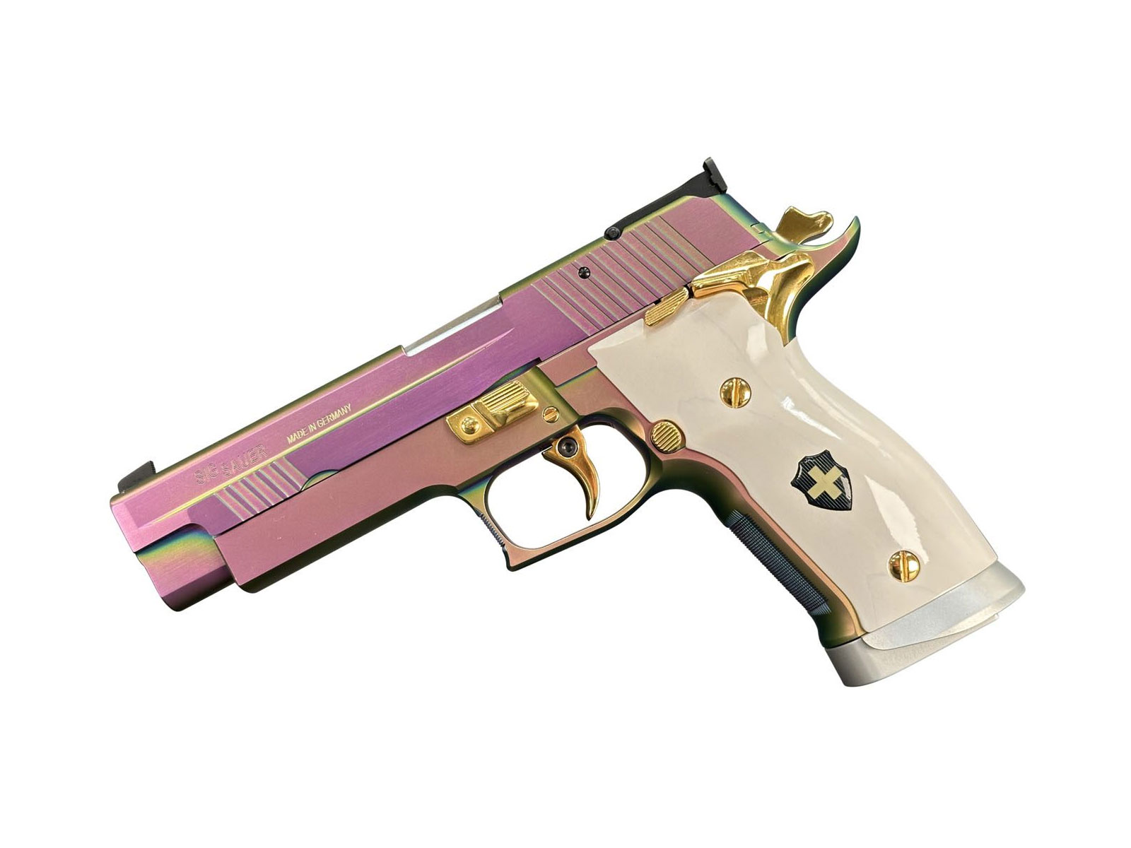 Prabangių šaunamųjų ginklų iš naujo apibrėžimas išrankiems kolekcionieriams