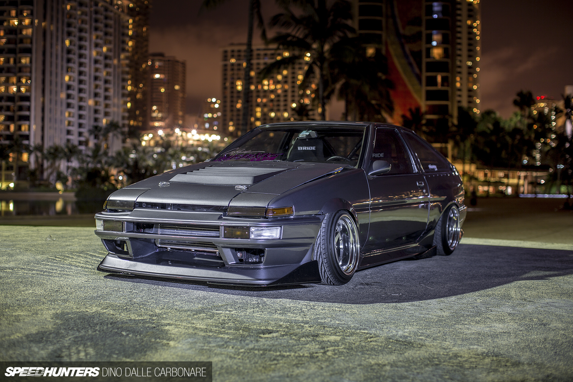 Atminimas: Havajų Hachiroku su Nissan širdimi