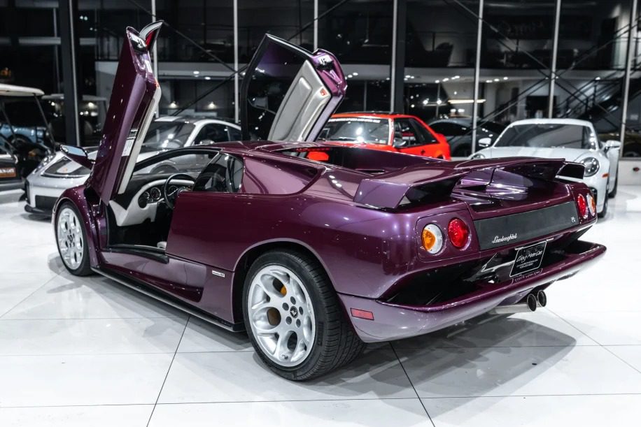 Šiandien parduodami geriausi Lamborghini Diablo