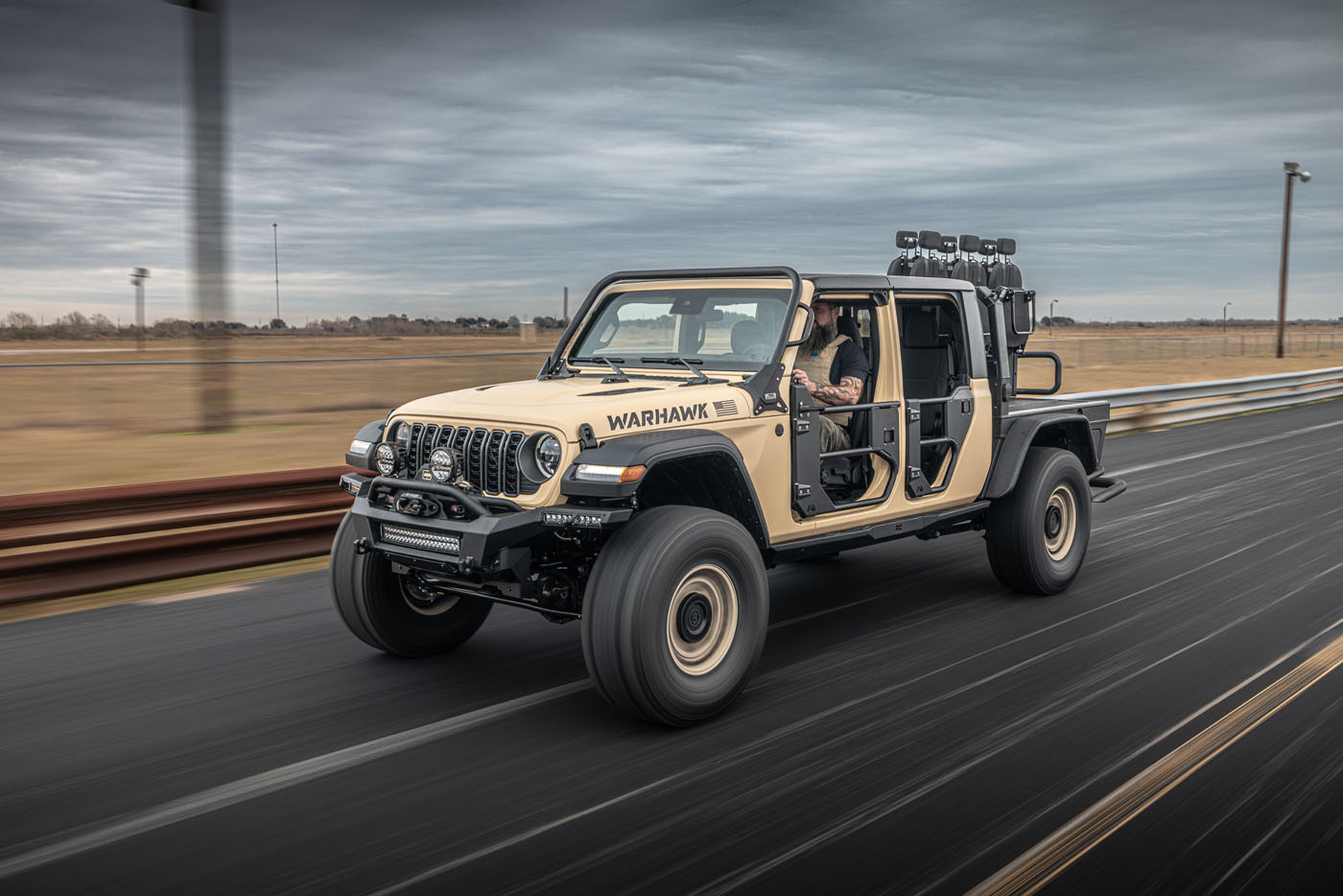 „Hennessey Defense Systems“ pristato naują WARHAWK