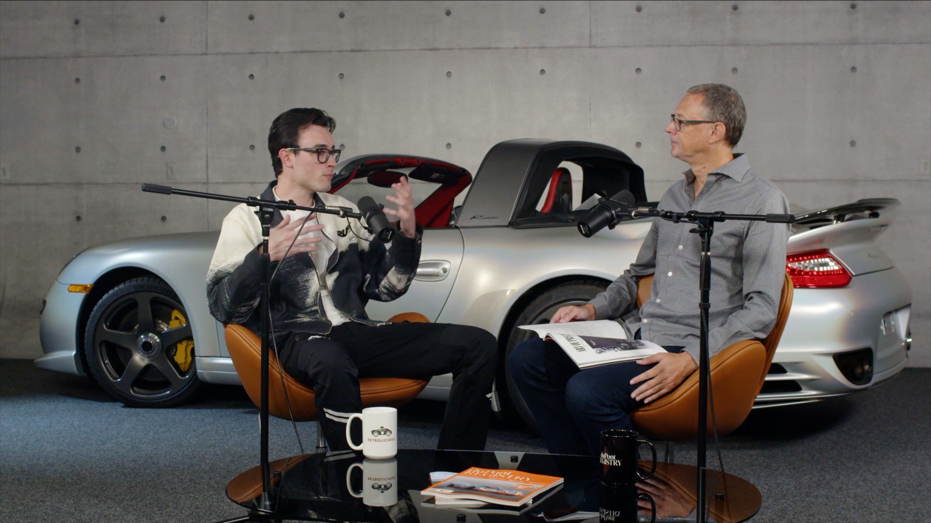„duPont REGISTRY“ pristato naują podcast'ą, skirtą prabangių ir egzotiškų automobilių