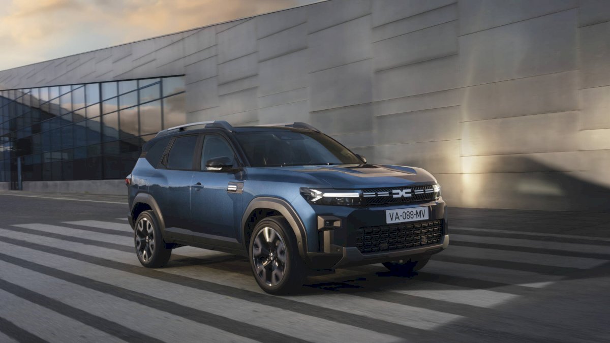 Naująjį „Dacia Duster“ įvertino ir pirkėjai, ir ekspertai: Europoje pelnė