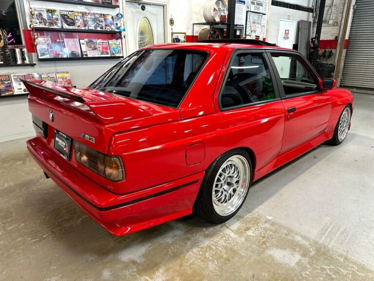 Parduodami „Brooklyn Auto Sales“ parduodami „Bmw M Cars“