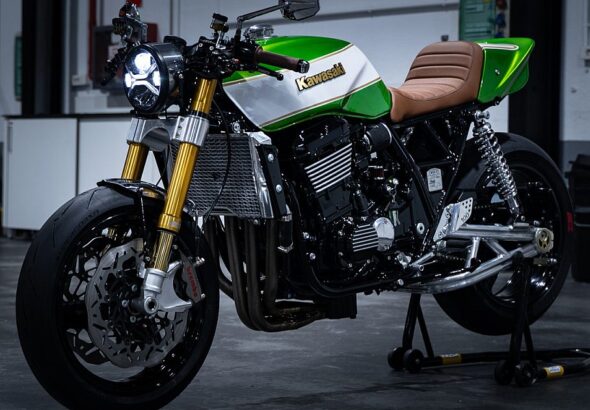VARŽTAS Nr. 100: Bolt Motor Co Kawasaki ZRX 12OO R